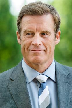 Mark Valley